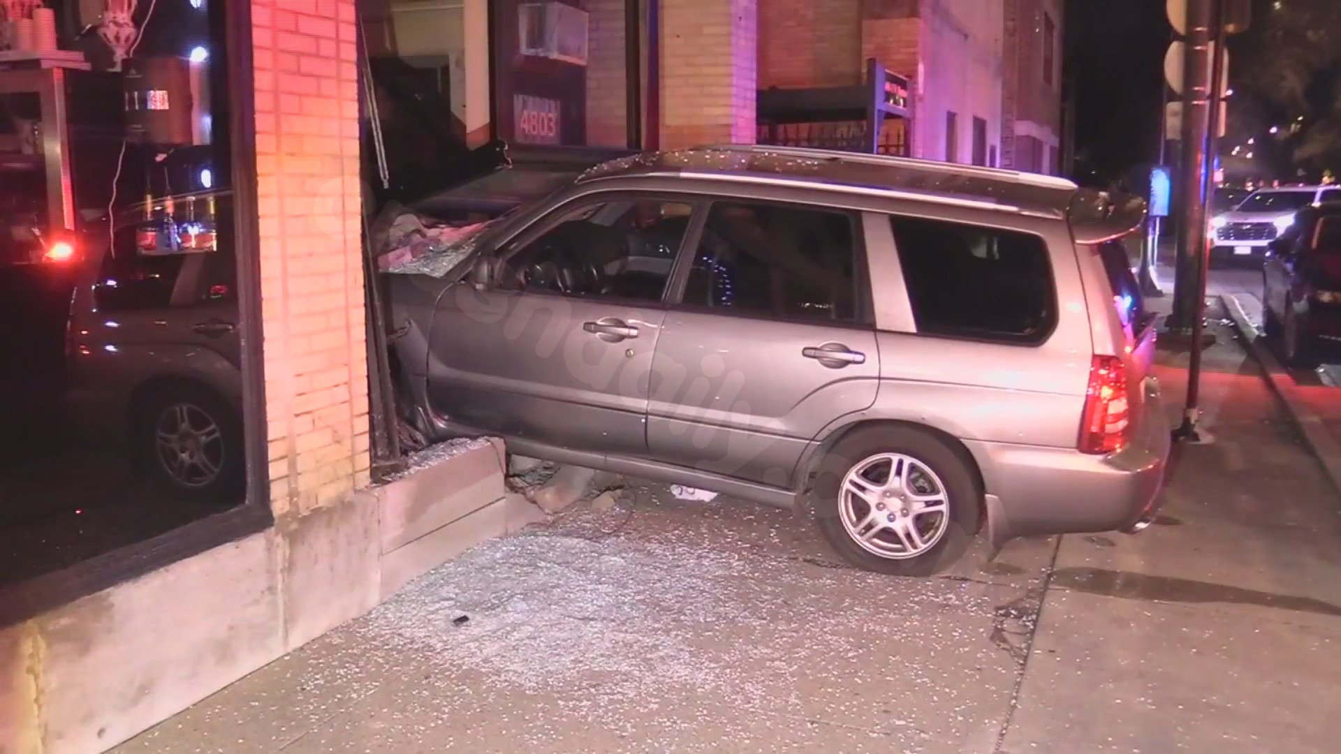 Car crashes into Northwest Side business overnight