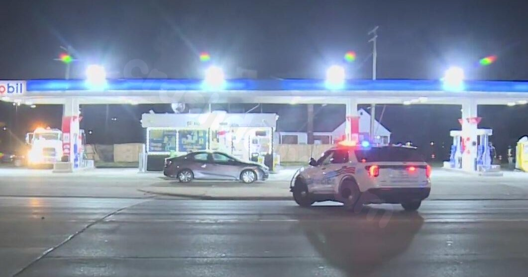 1 driver killed in two-vehicle crash at Seven Mile and Southfield