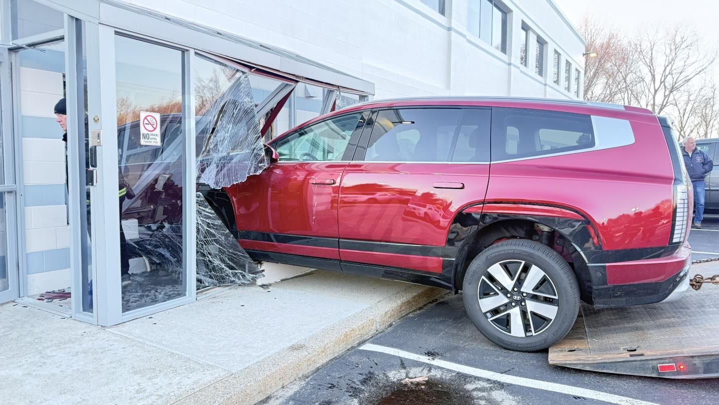 Car crashes into building in Swansea