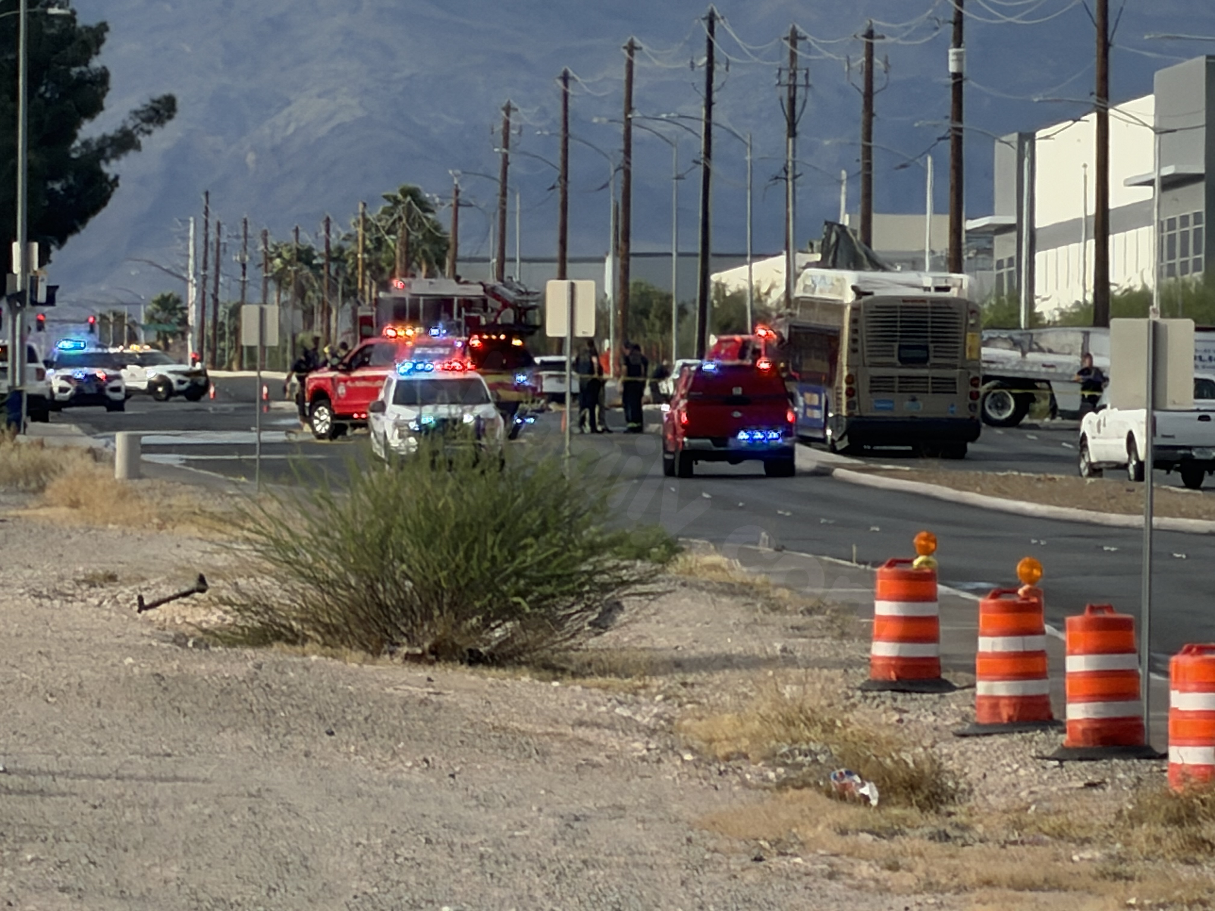 2 dead in fiery North Las Vegas semi-truck crash: police