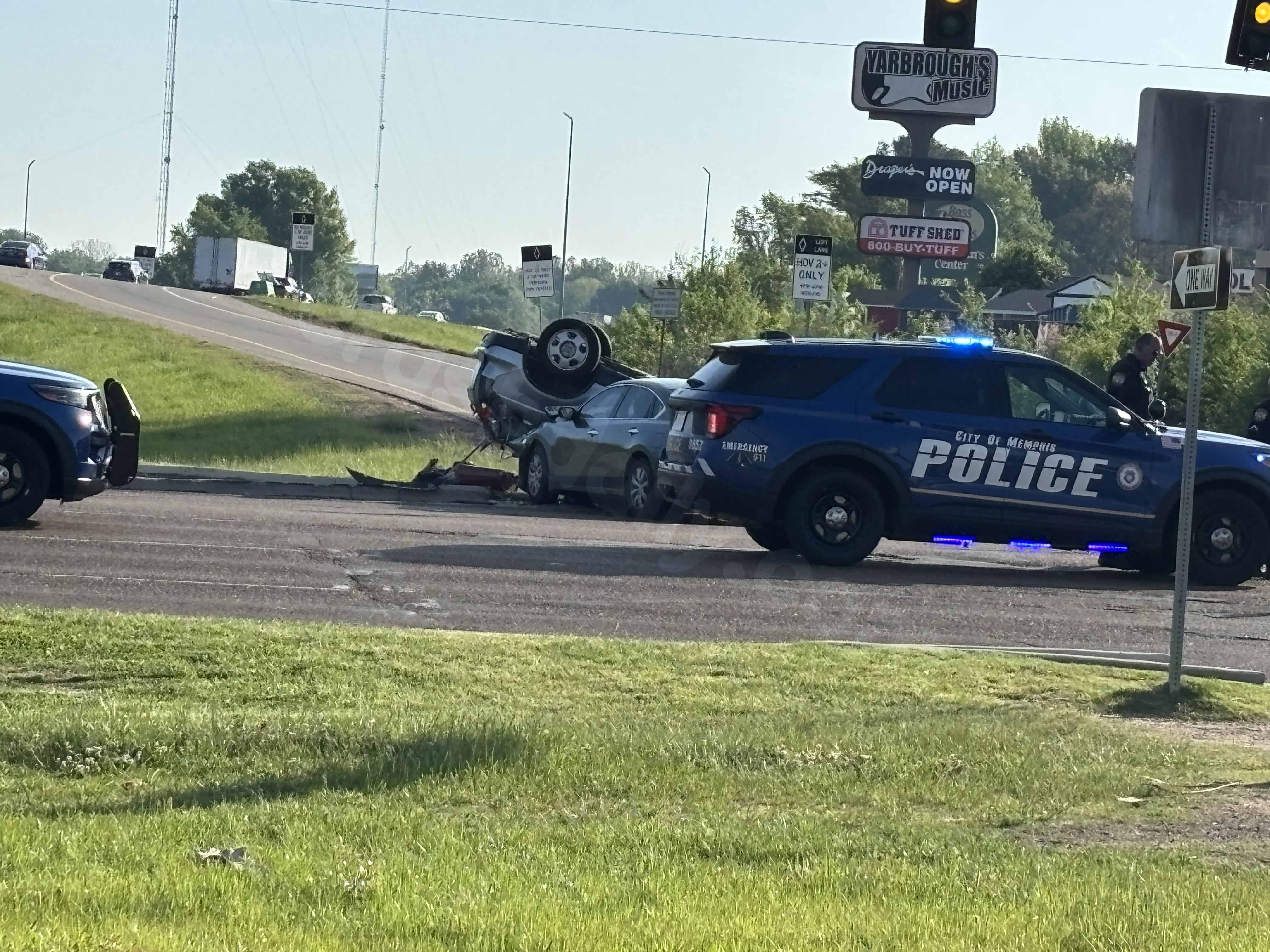 7 injured in two-vehicle crash on I-40, Sycamore View