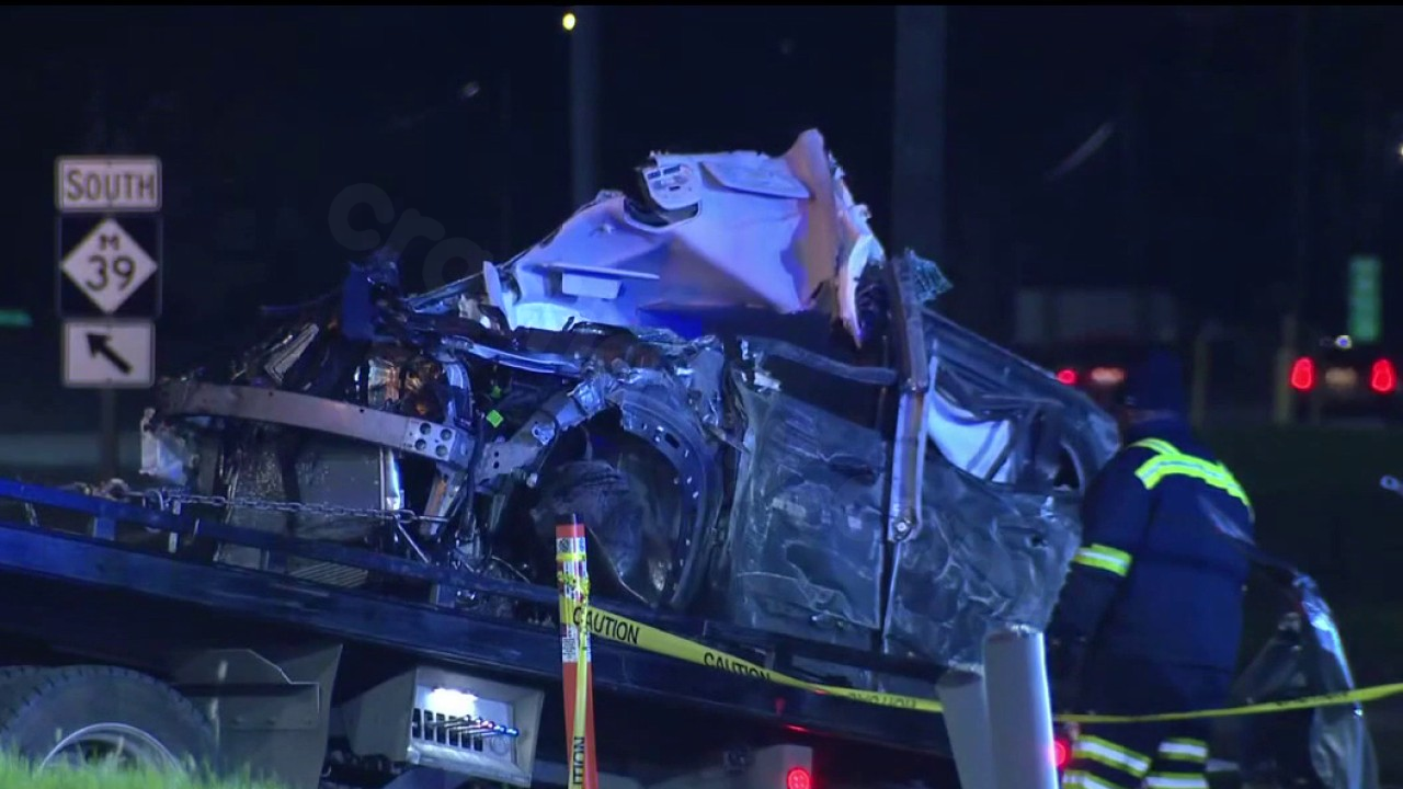 Speeding suspect clocked at 90 mph before deadly crash on Detroit's west side