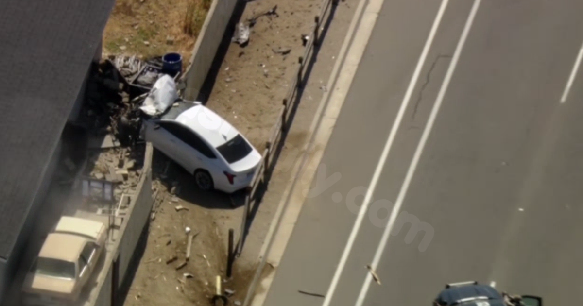 Suspect dead after crash as Riverside County deputies deploy Grappler during pursuit