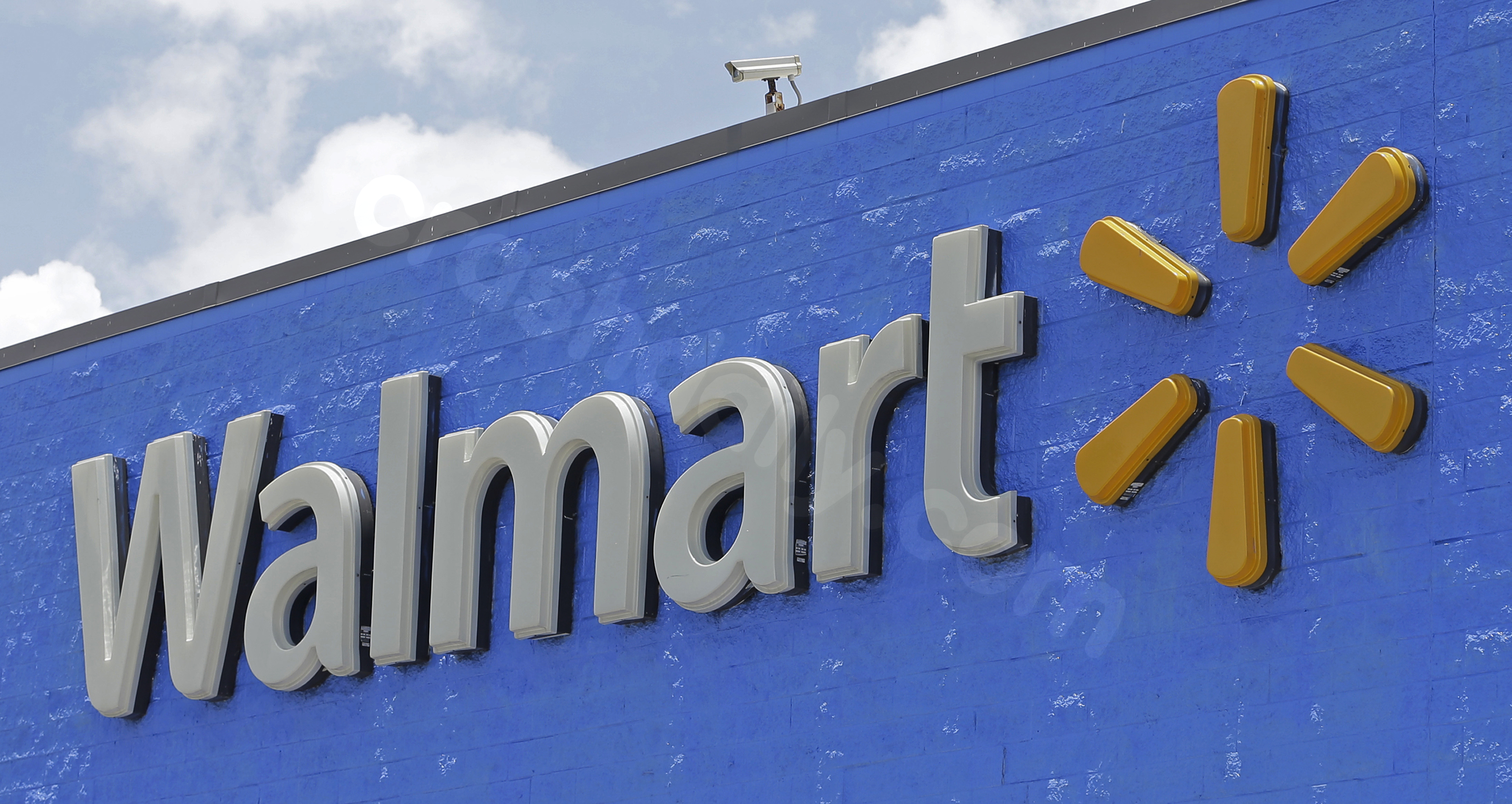 Deadly crash knocks out power at Kansas Walmart