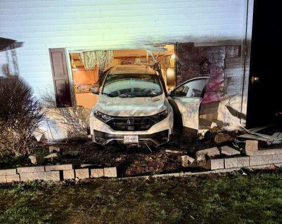Impaired driver crashes into Salina home, 1 injured