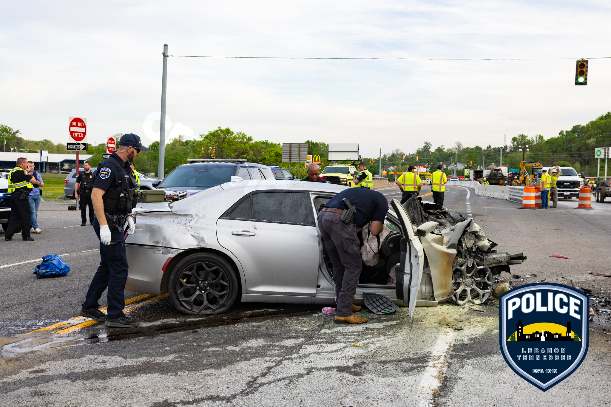 Lebanon armed robbery suspect taken into custody after stolen car crashes into tow truck during Mt. Juliet police chase
