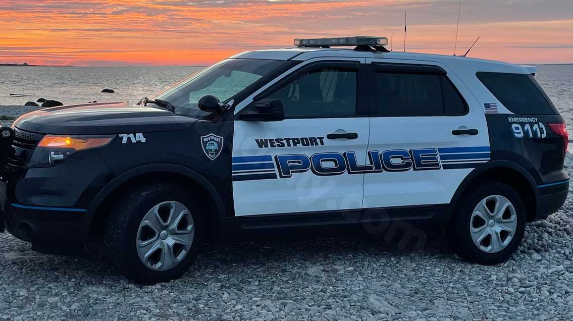 Mass. man killed in late night motorcycle crash
