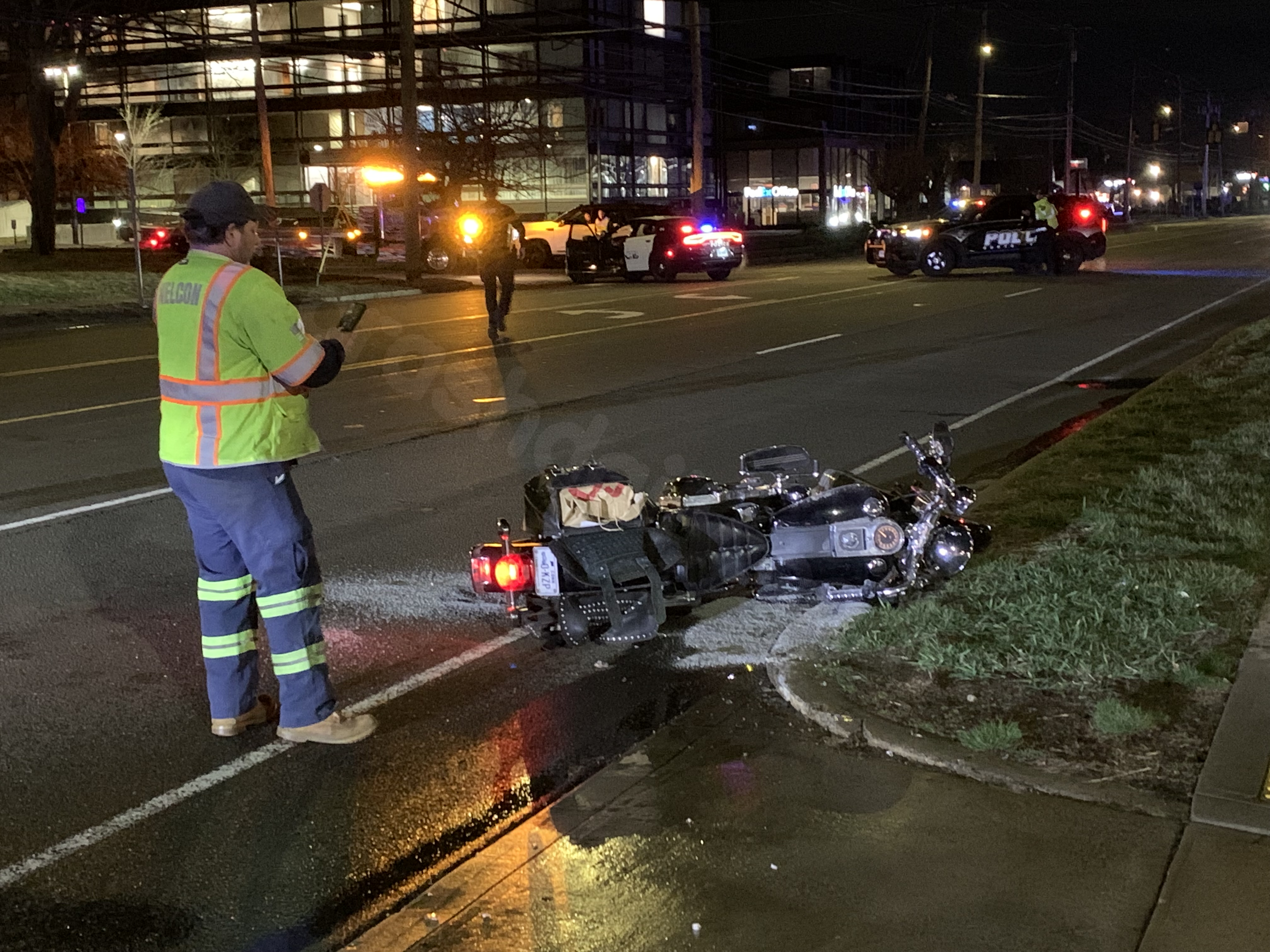 Police searching for vehicle in fatal North Haven crash