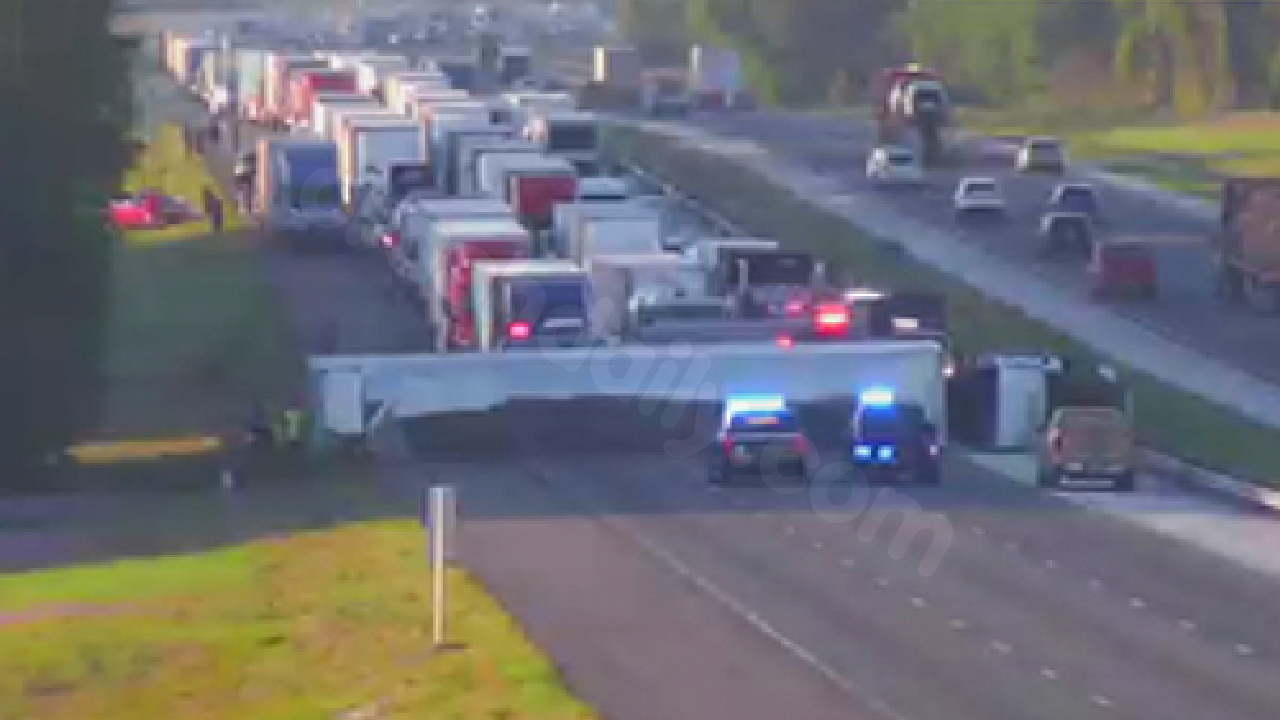 Crash shuts down I-75 northbound in Sumter County