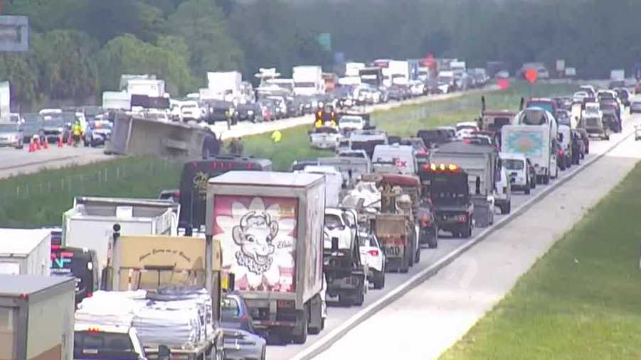 All lanes of I-75 in Collier County reopen after dump truck overturns, spills gravel