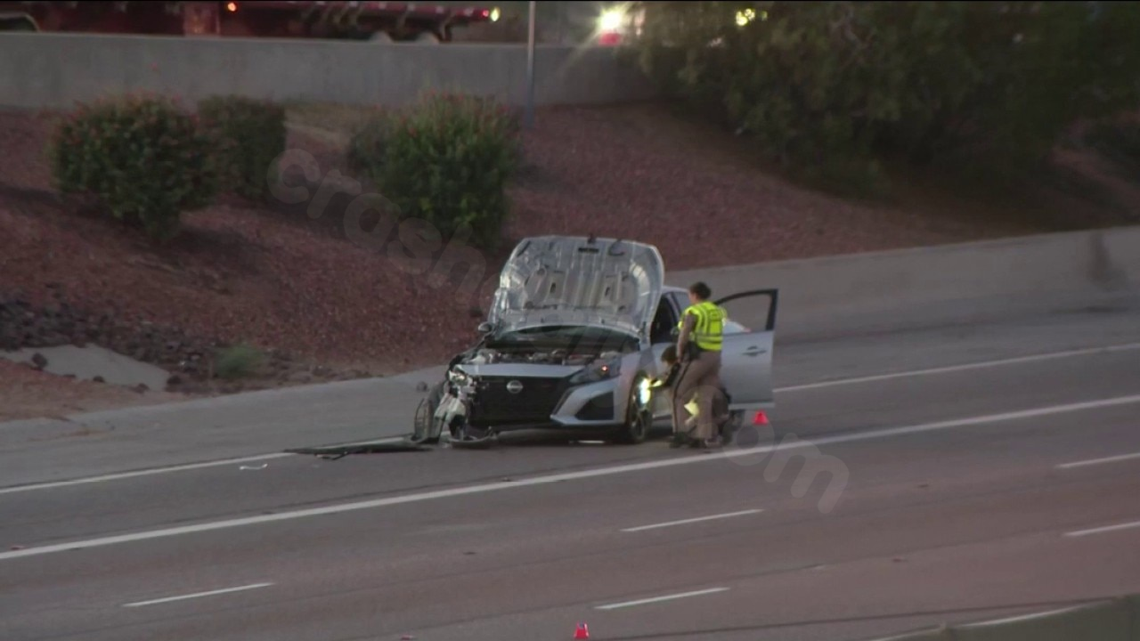 Man hit, killed by car on I-17 in north Phoenix