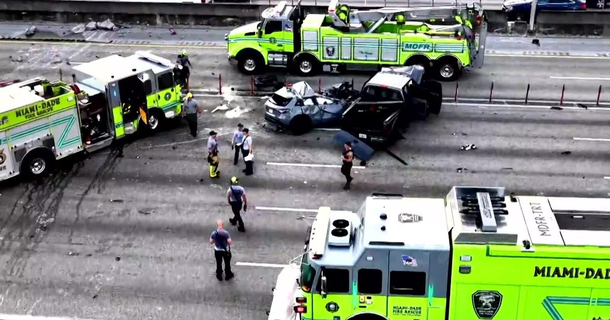 Truck crashes over wall, slams into vehicle on Palmetto Expressway leading to highway closure, deputies say