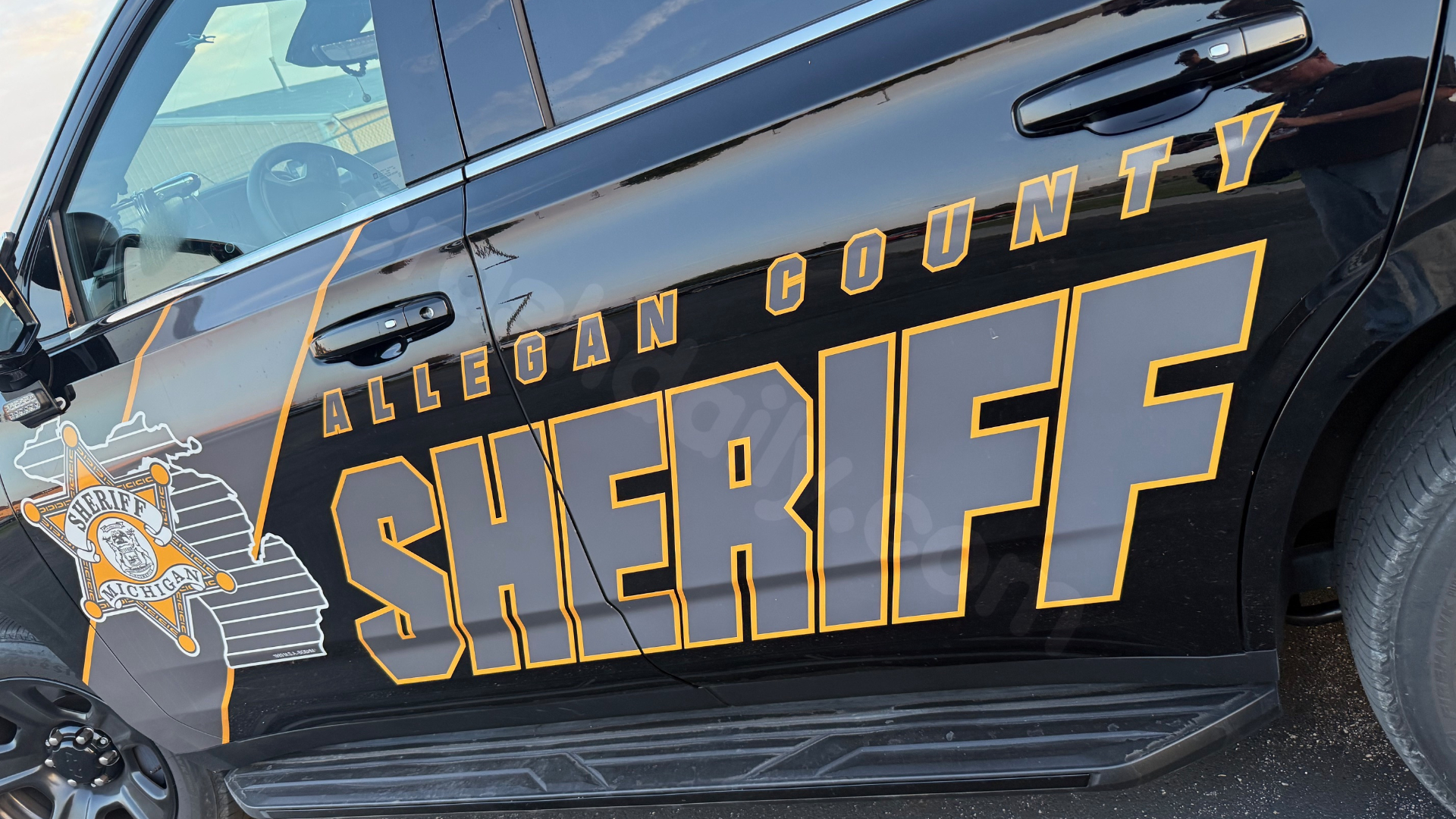 1 dead after wrong-way I-196 crash near Douglas