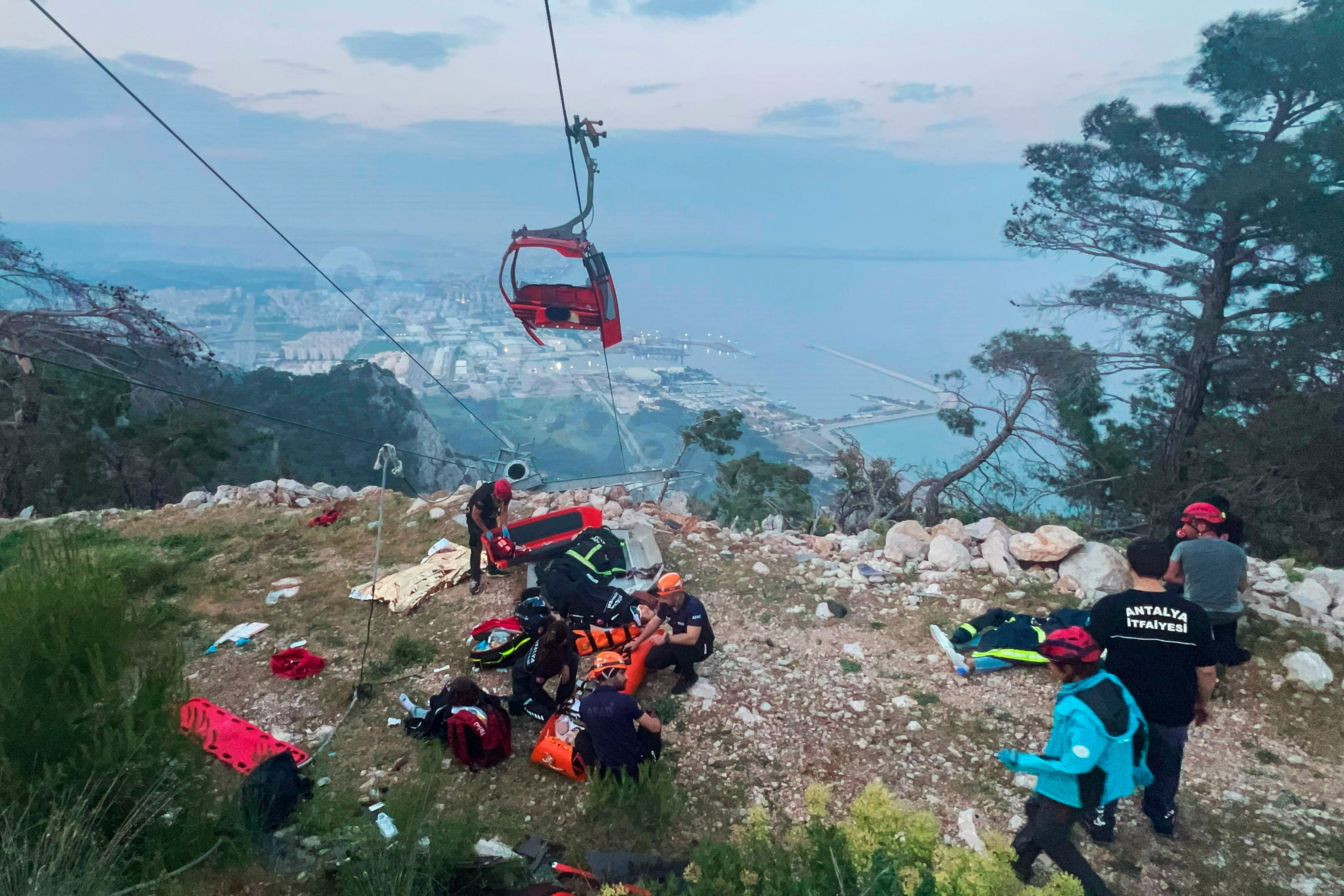 Turkey sentences 8 people to prison terms in deadly 2024 cable car accident