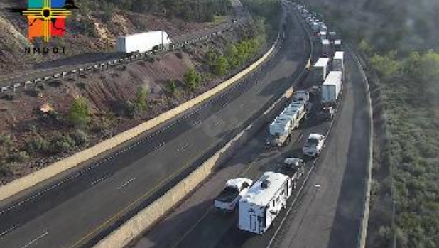 Westbound I-40 closed due to fatal semi-crash