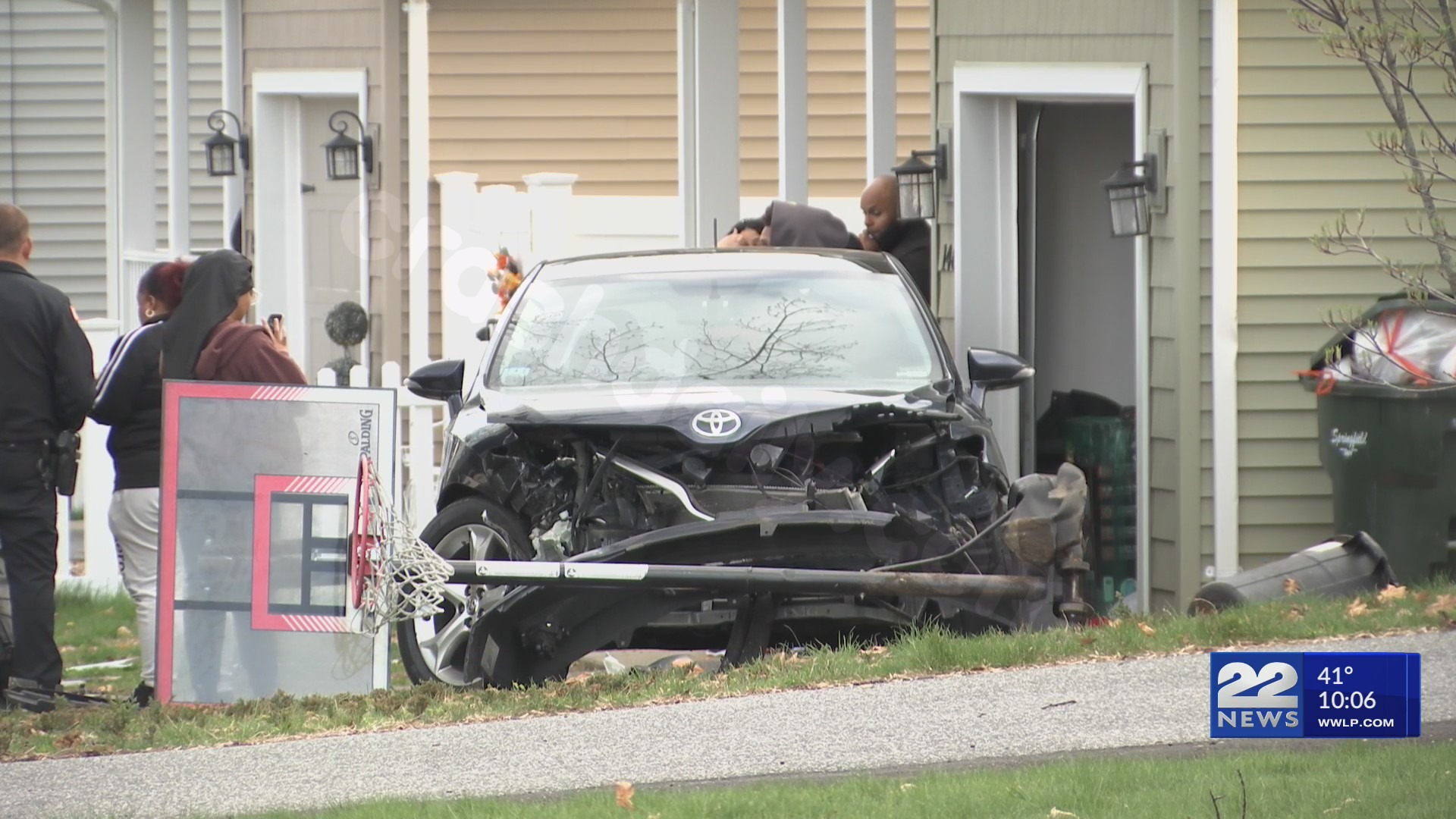 Multi-vehicle crash on Ambrose Street in Springfield