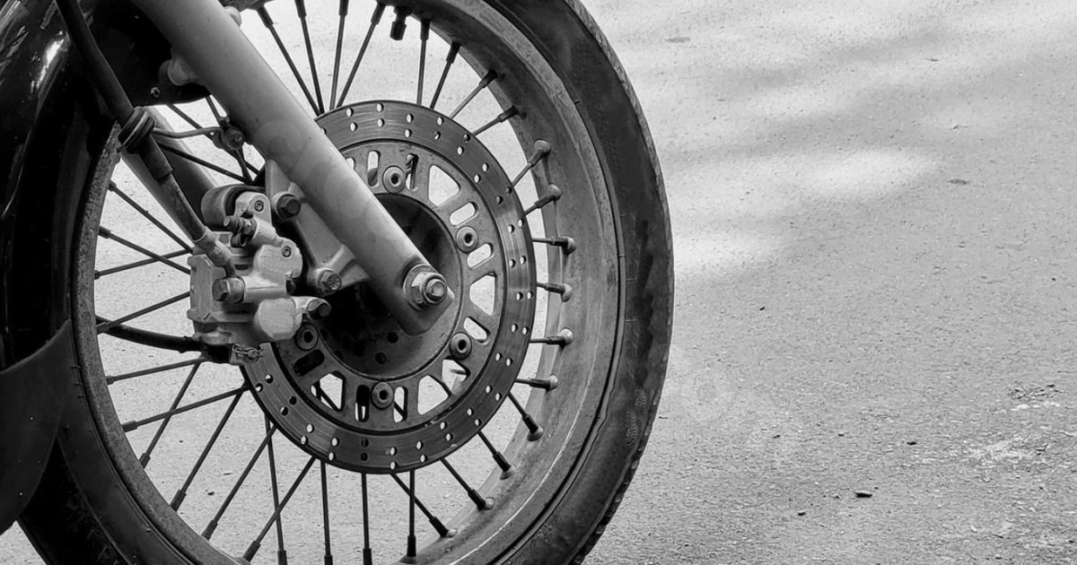 Burnsville man killed in motorcycle crash on I-35E
