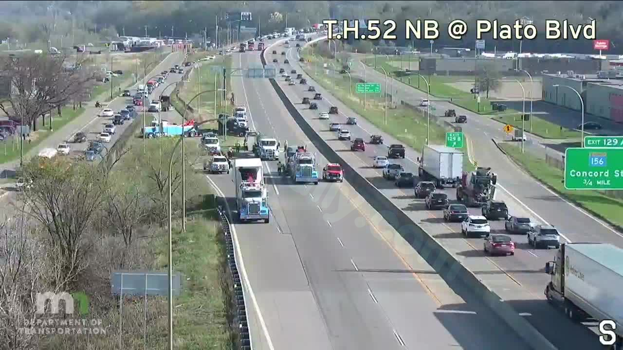 Crash closes northbound Highway 52 in St. Paul