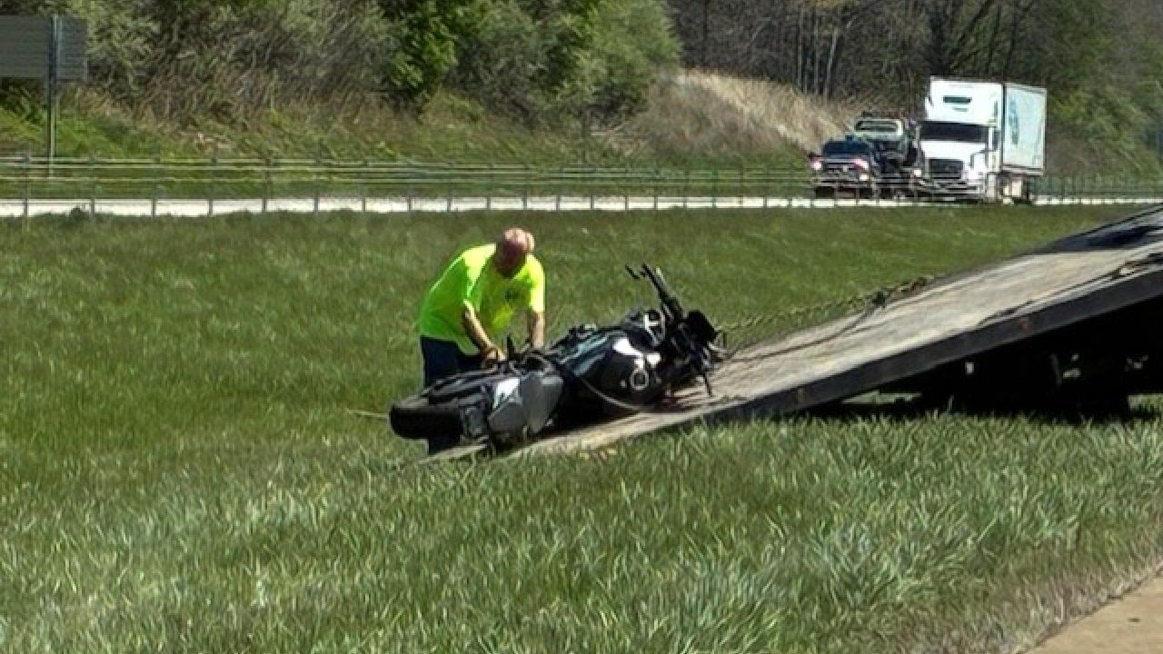 I-76 EB closed due to multiple vehicle crash