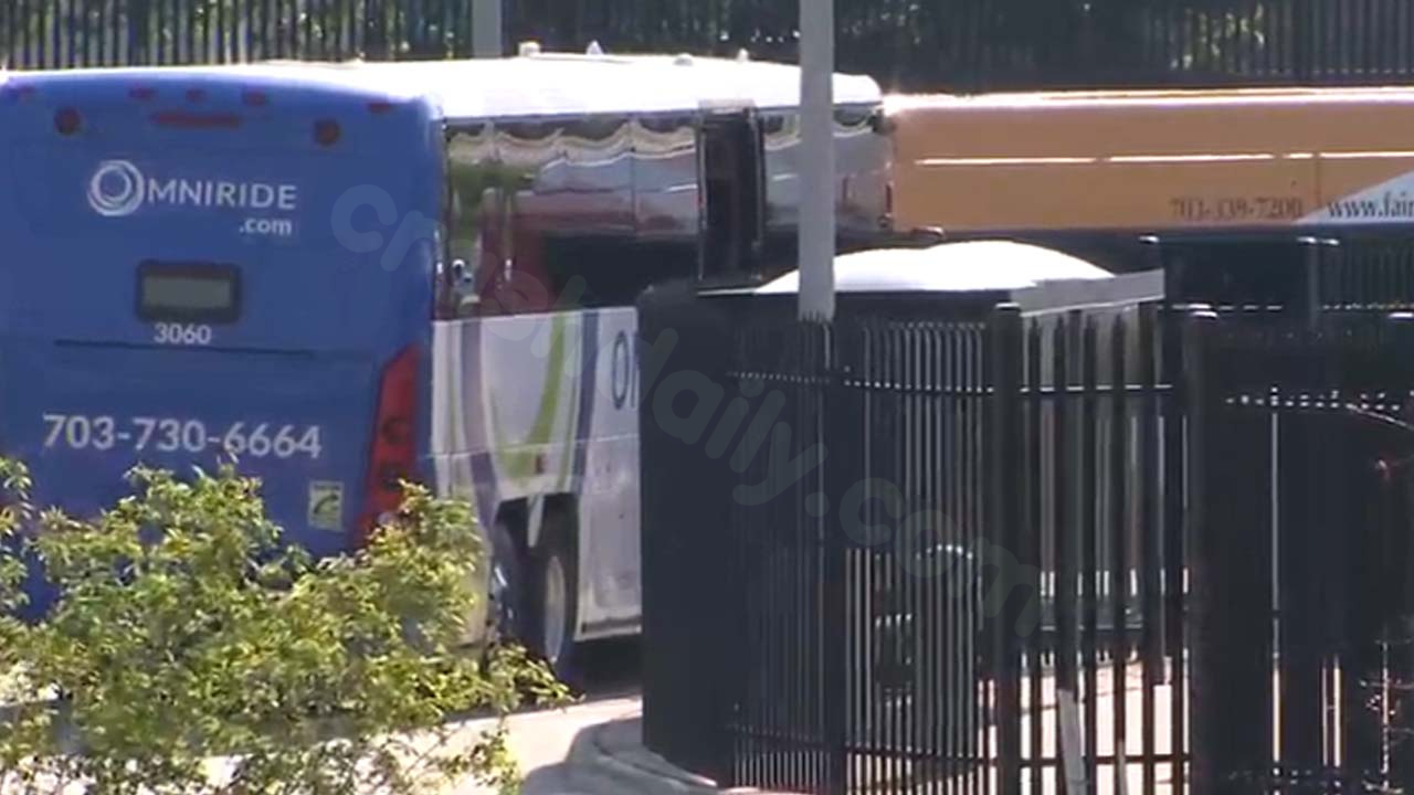 Bus crash near Pentagon complex disrupts morning commute