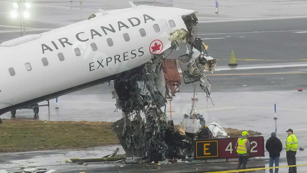 LaGuardia firefighter heard 'stop, stop' before crash but didn't know who it was for, NTSB says