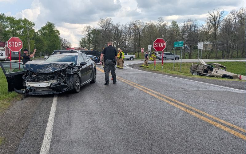 Two-vehicle crash shuts down U.S. 33 Thursday afternoon