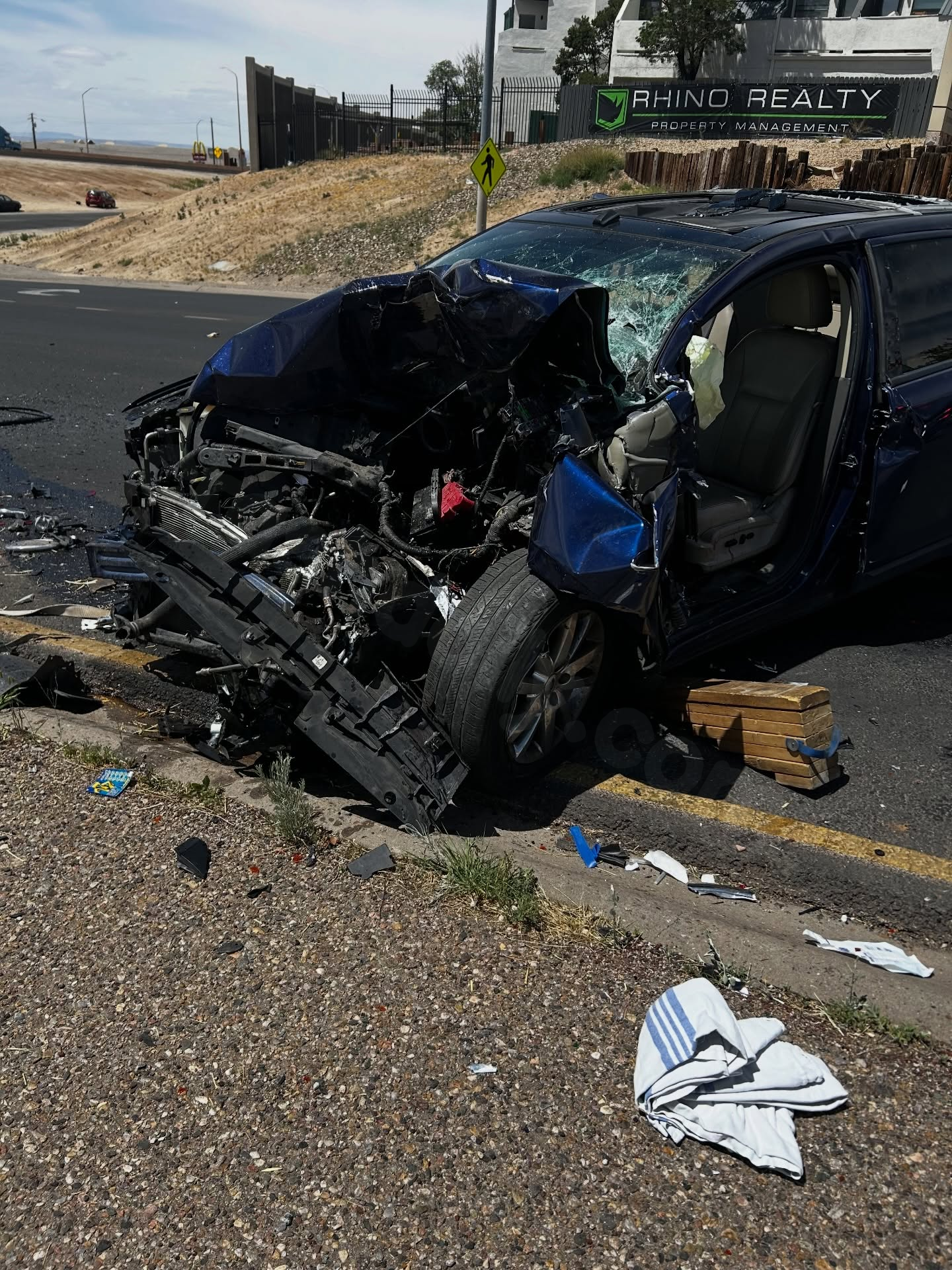 1 person taken to the hospital after crash on I-40 on-ramp at Tramway in Albuquerque