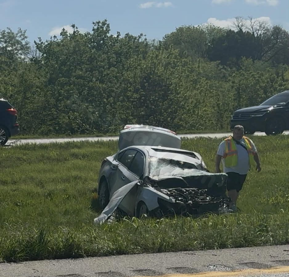 Wheatland woman killed in wrong-way crash with semi on Highway 13 near Bolivar