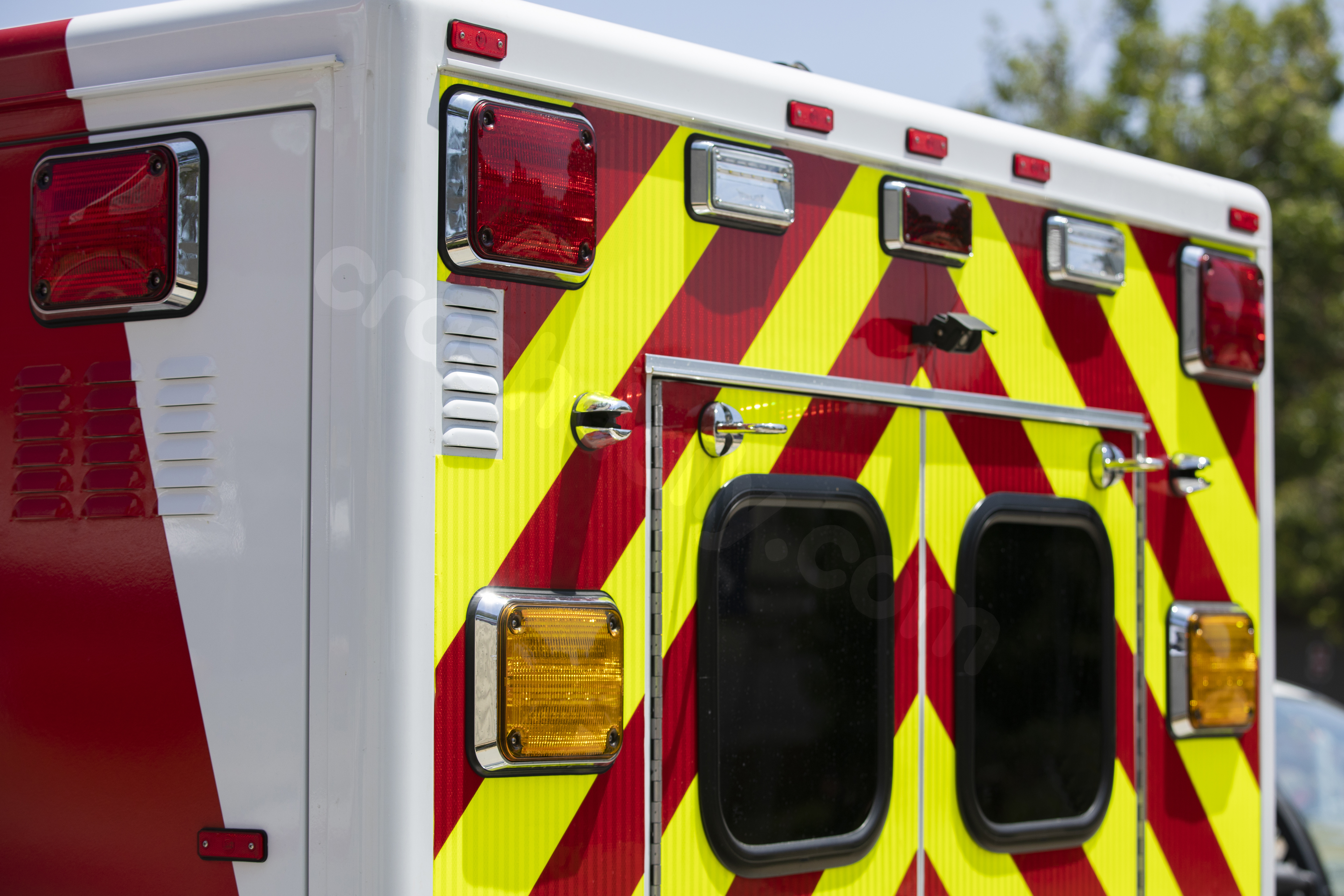 O’Fallon, Missouri teen killed in crash on St. Charles Rock Road