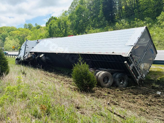 Semi crash causes long traffic delays along I-70 eastbound near Cloverdale