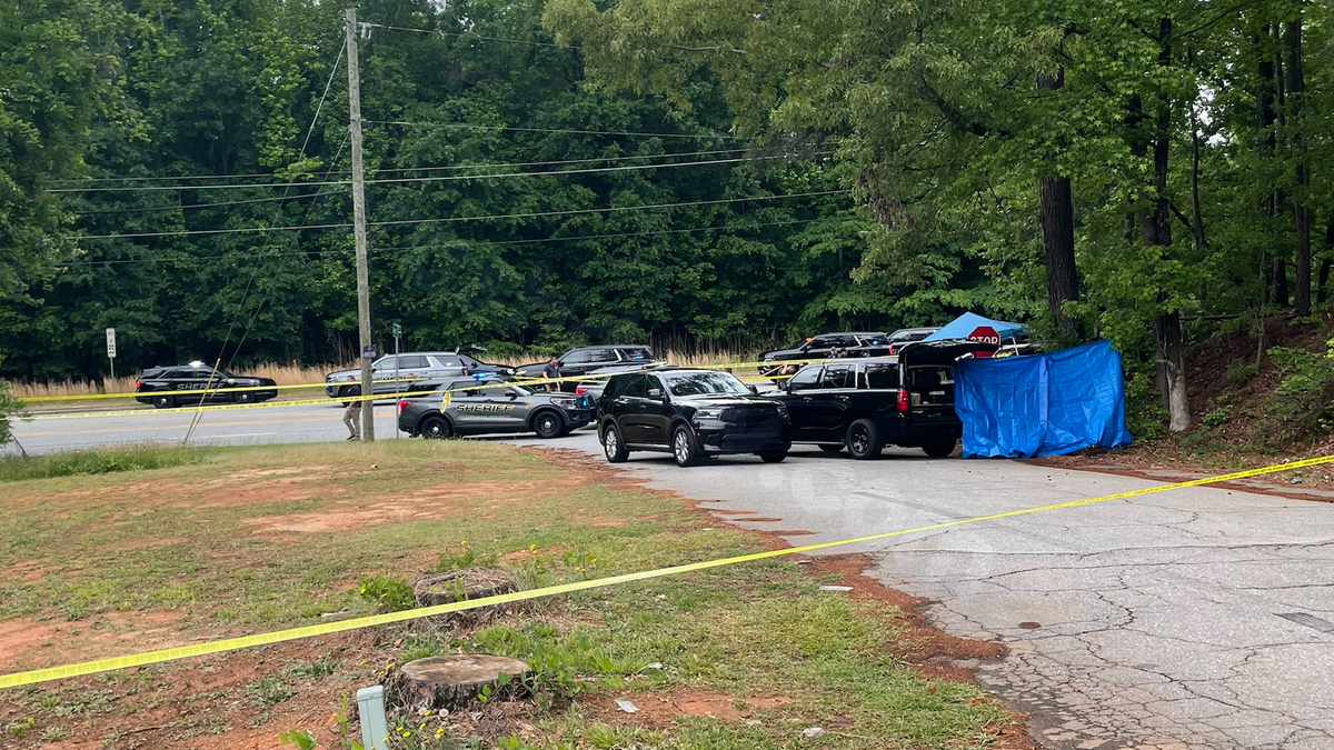 Gunshot victim found dead inside car after witnesses report gunshots, crash into woods
