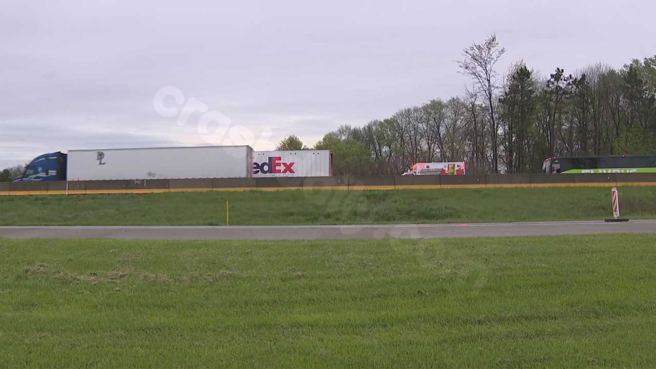 Multiple vehicle crash impacts I-80 in Mercer County