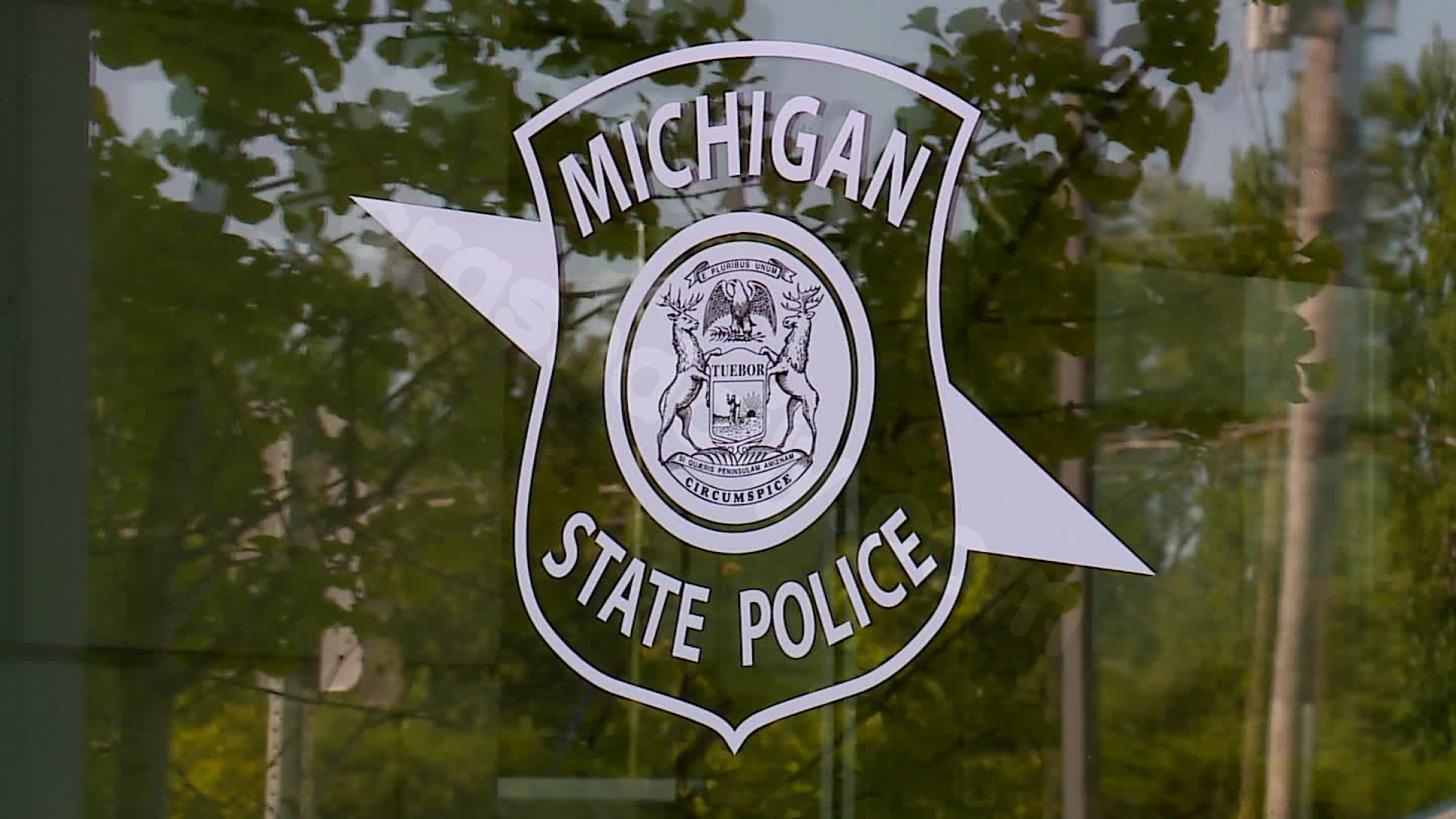 MSP: Toddler killed in single-car crash on I-96 near Lowell