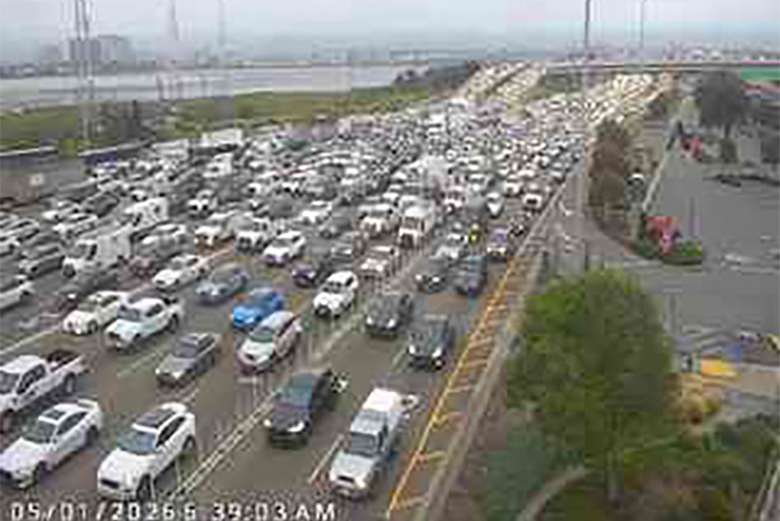Bay Bridge crash snarls westbound traffic Friday morning
