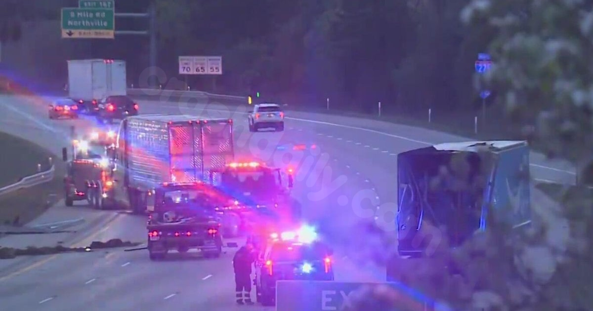 Northbound I-275 closed at Seven Mile Road due to early morning crash