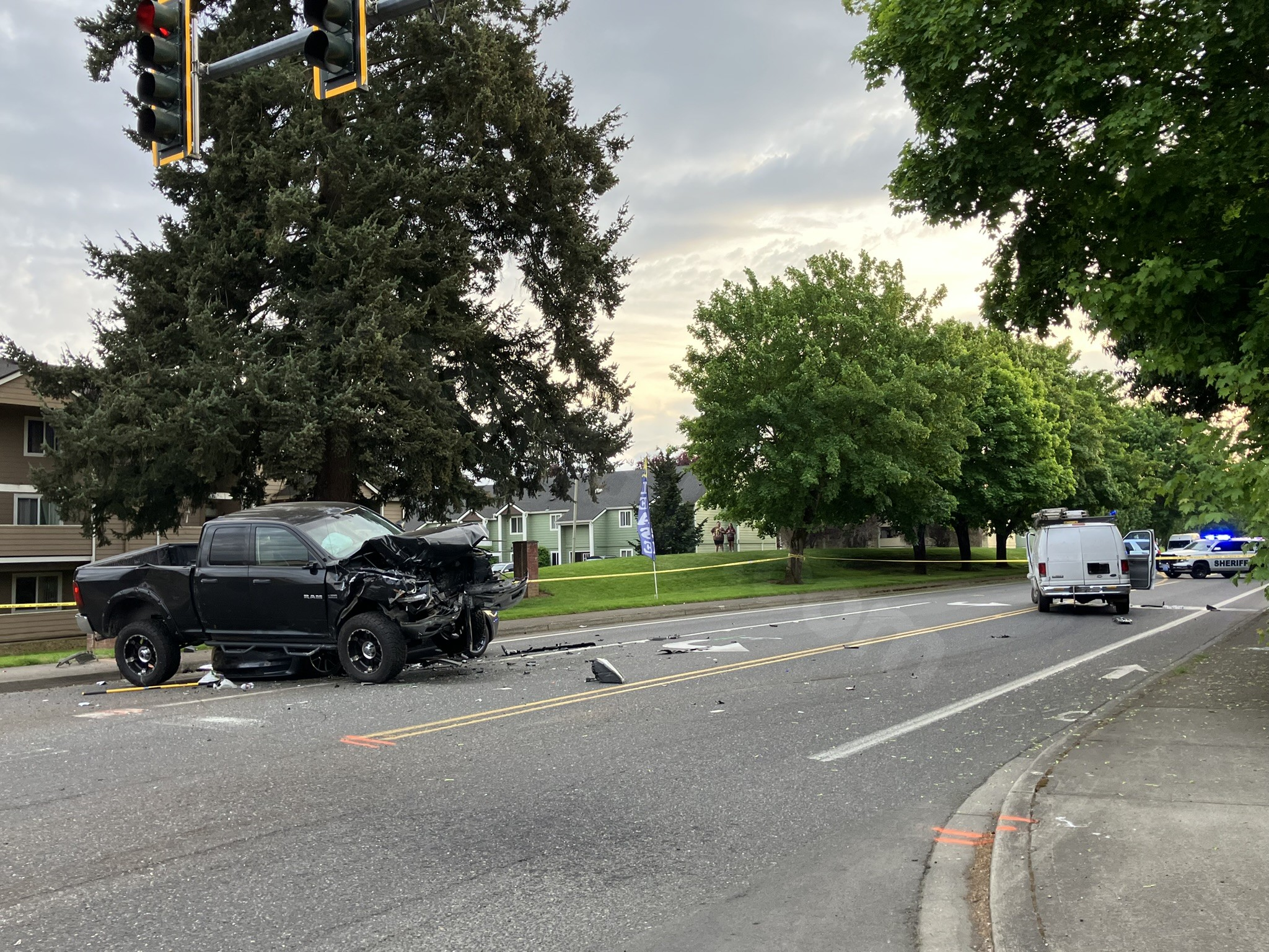 A 3 vehicle crash in Vancouver injures 1 possible DUI suspected