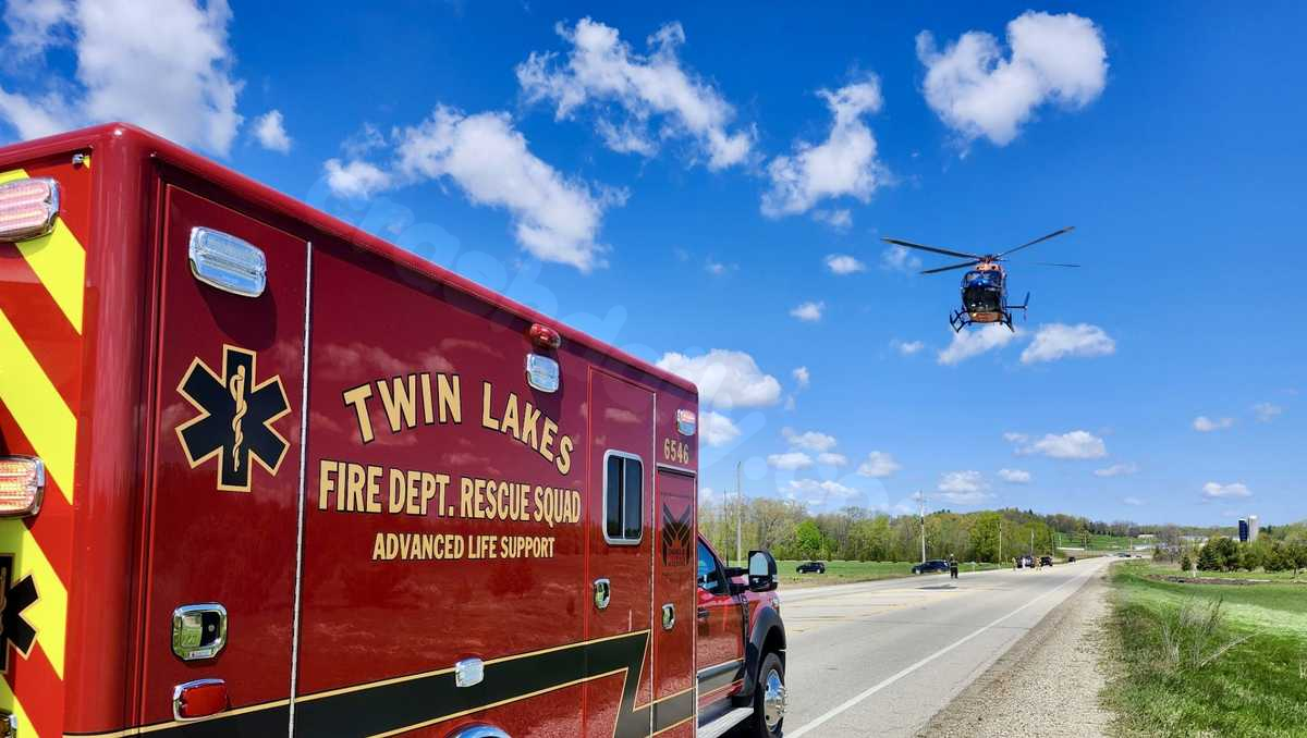 Three people injured in Saturday Kenosha Co. head-on crash