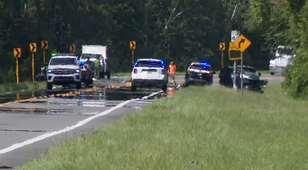 State Road 40 closed in De Leon Springs: 3 killed in crash, FHP says