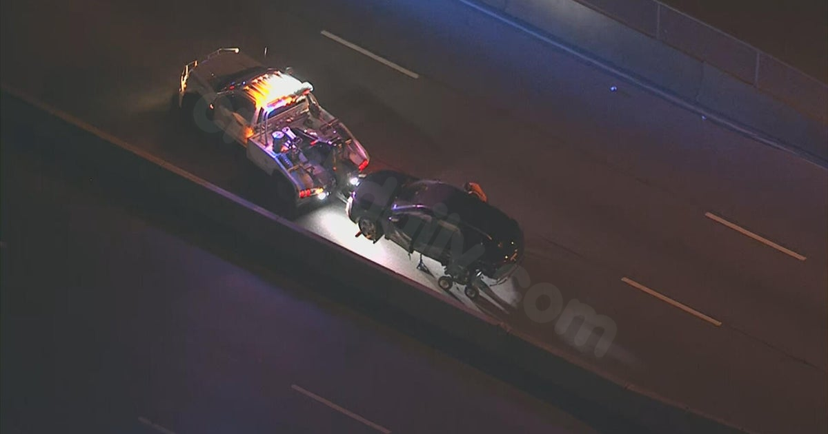 I-76 in Philadelphia reopens after crash sends 4 people to hospital
