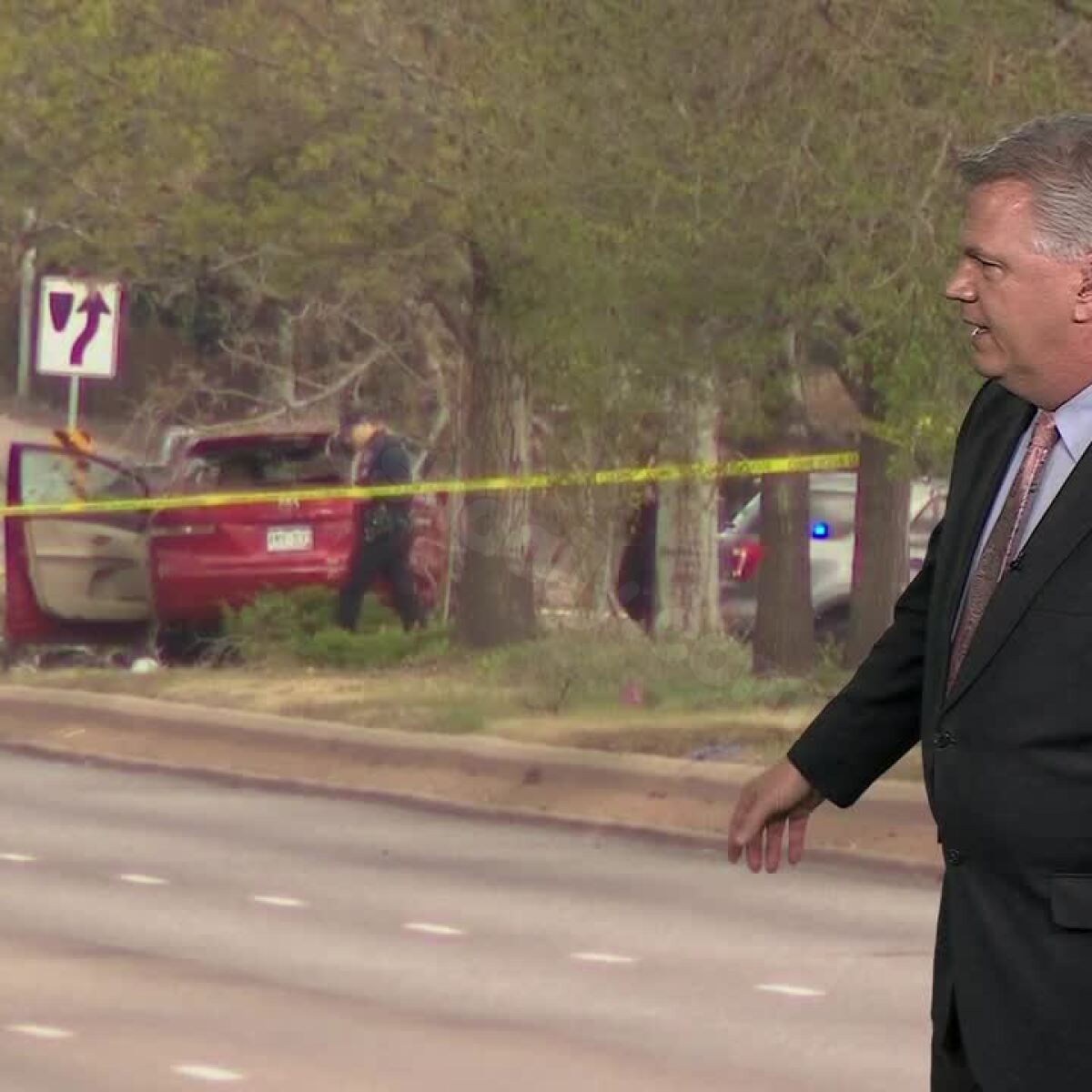 One person dies in single-vehicle crash on E. Iliff Avenue, Aurora police confirm