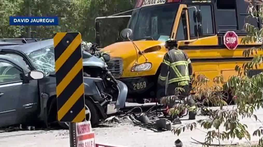 Video shows heroic rescue attempt following fatal school bus crash in Marion County