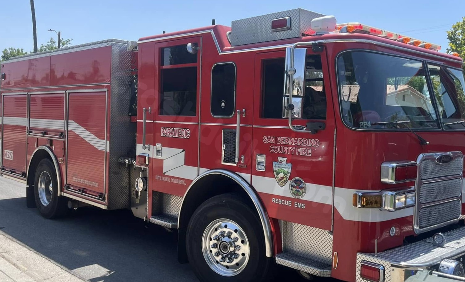 3 killed in 2-car crash in San Bernardino County