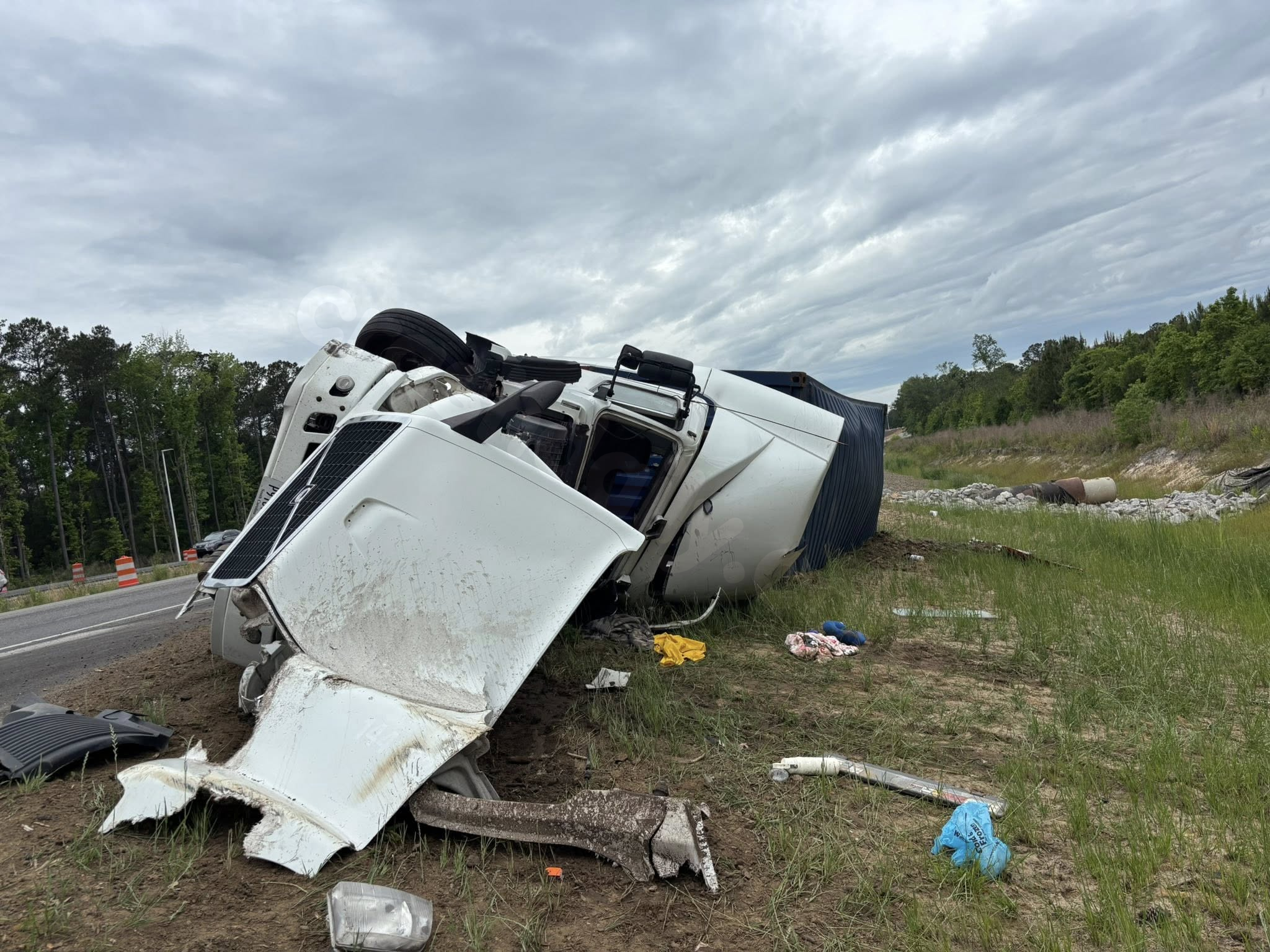 Multiple vehicle accident with overturned semi truck on I-26 near mile marker 187, crews say
