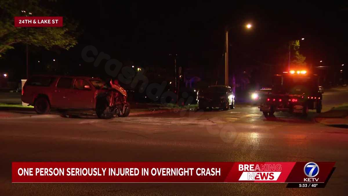 Person seriously injured in 3-car crash