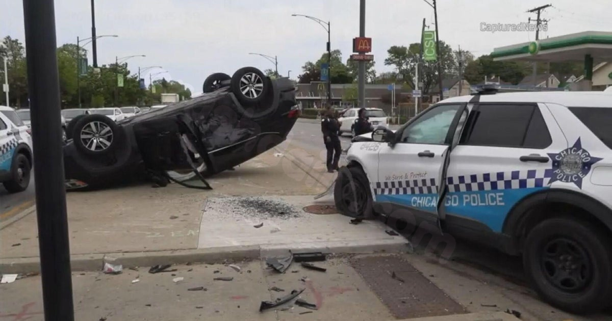Chicago police car involved in crash at 87th and State near Dan Ryan Expressway in Chatham
