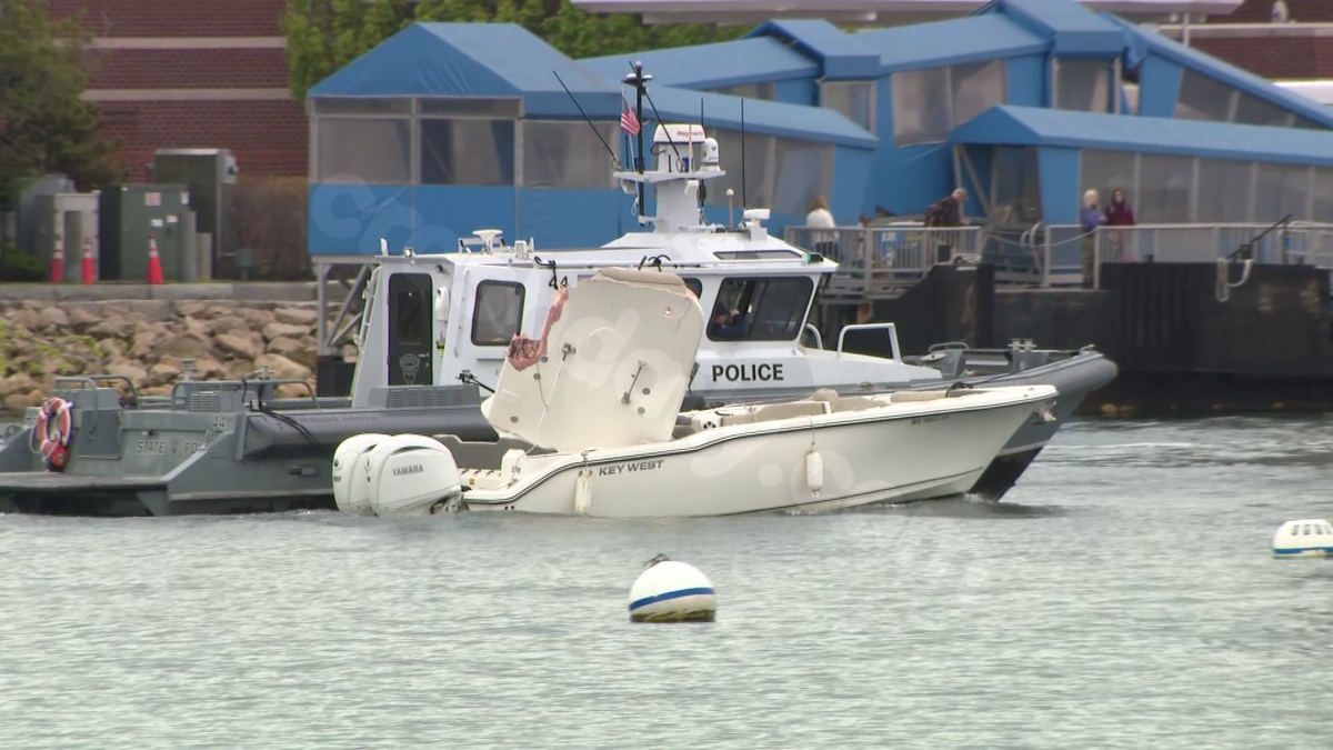 1 dead, 3 injured when boat crashes into Logan International Airport pier in Boston