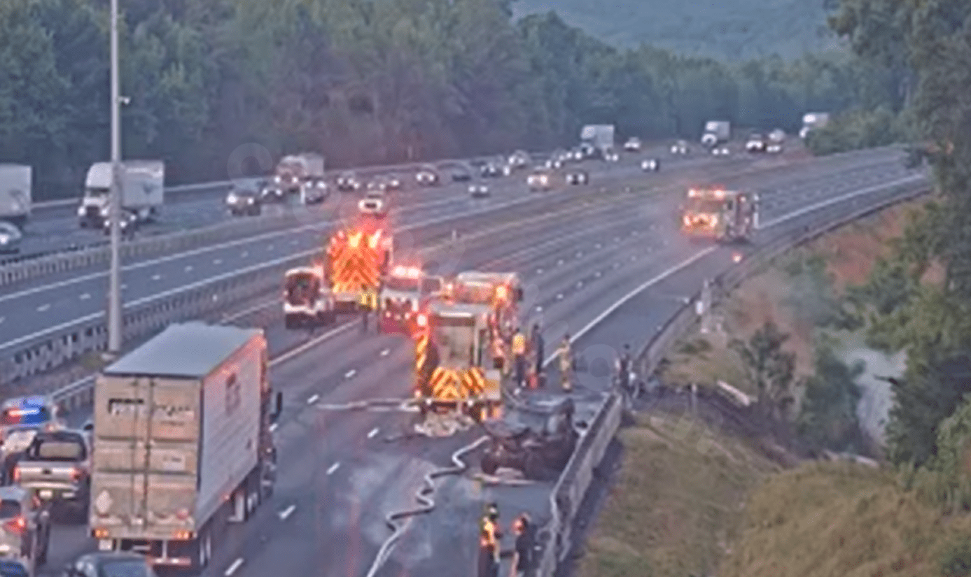 School buses delayed after tractor-trailer crash, fire on I-95 in Stafford County
