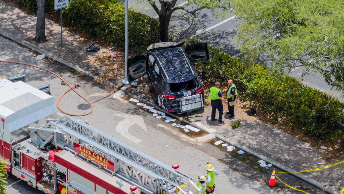 2 seriously injured after car catches fire following crash in Cape Coral