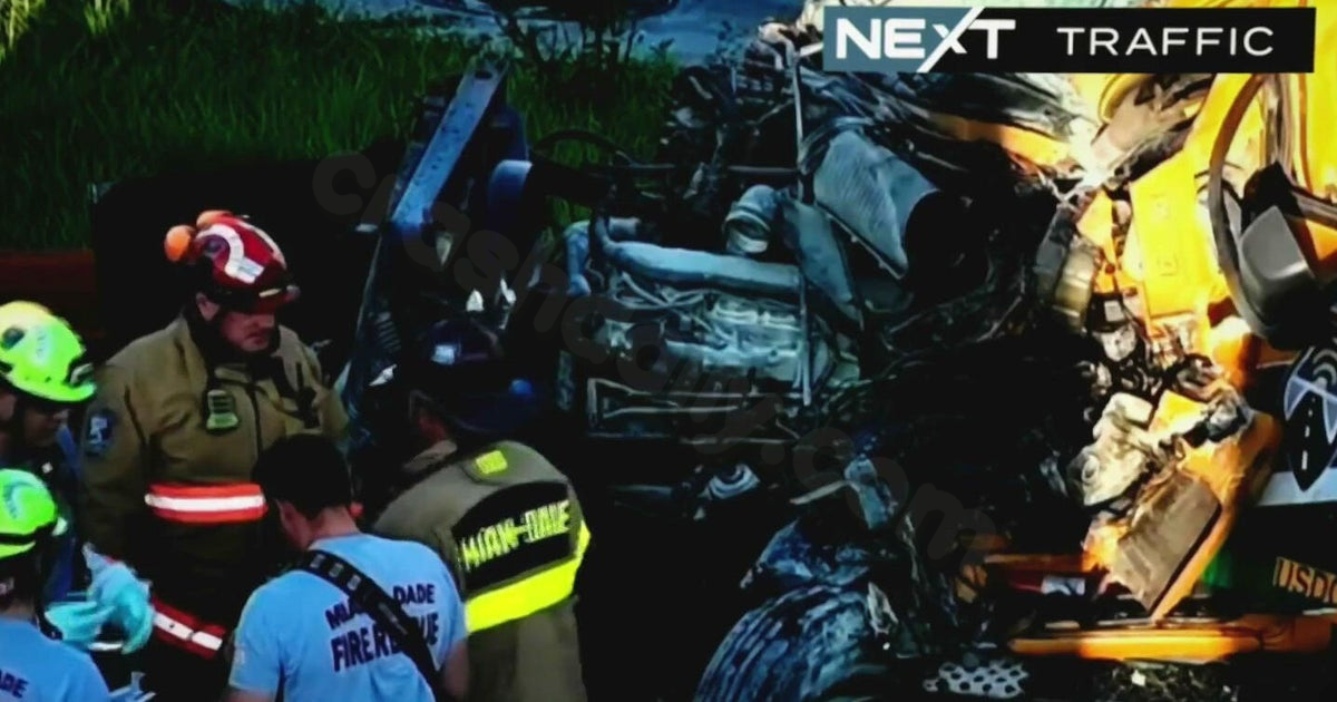 Driver killed after flatbed truck slams into stopped box truck on U.S. 27, causing major traffic backups