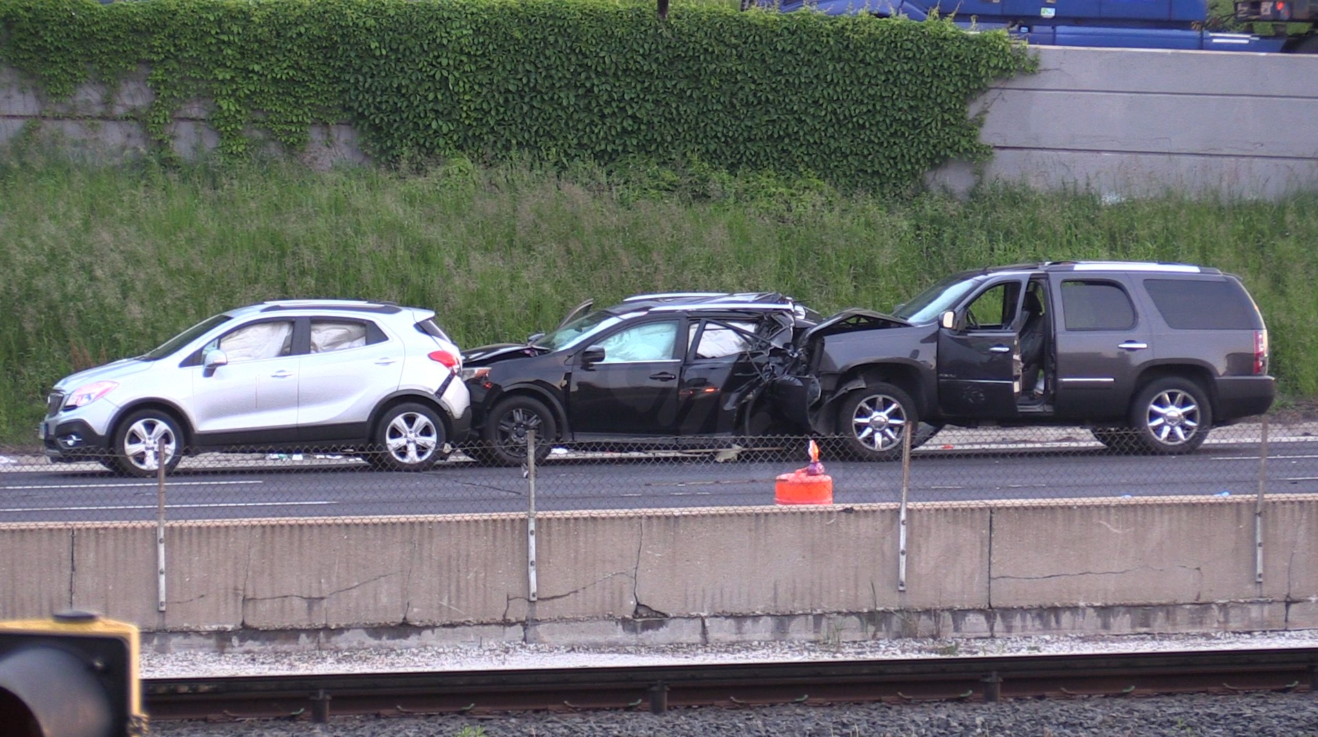 I-290 crash in Chicago leaves 1 dead, 7 others hurt, police say